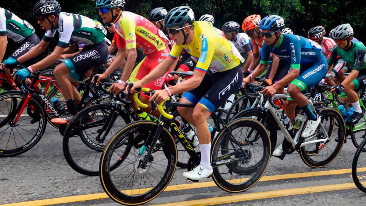calendario eventos de ciclismo en colombia, ciclismo colombiano, eventos, cómo evitar el sobreentrenamiento en ciclismo amateur, recuperación después del sobreentrenamiento en MTB, síntomas del sobreentrenamiento en ciclistas aficionados, consejos para prevenir el sobreentrenamiento en bicicleta de montaña, efectos del sobreentrenamiento en ciclistas principiantes, estrategias de descanso en ciclismo amateur, alimentación para evitar el sobreentrenamiento en ciclismo, recuperación activa en ciclismo de montaña amateur, planes de entrenamiento para prevenir sobreentrenamiento en MTB, señales de fatiga en ciclistas de montaña, sobreentrenamiento en ciclismo, fatiga en ciclistas amateur, descanso en MTB, recuperación ciclista, entrenamiento inteligente en ciclismo, prevención de lesiones en MTB, recuperación deportiva, descanso y nutrición en ciclismo, manejo de cargas de entrenamiento en ciclistas, recuperación física en ciclismo de montaña