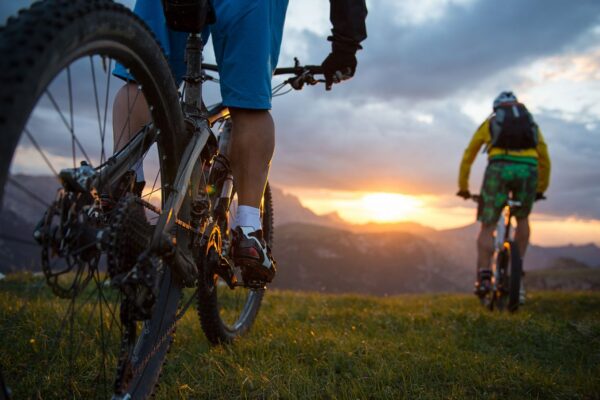 errores comunes en ciclismo de montaña, qué evitar en una carrera de MTB, cómo mejorar en competencias de MTB, fallos en carreras de MTB, consejos para competir en MTB, errores de novato en MTB, preparación para carreras de MTB