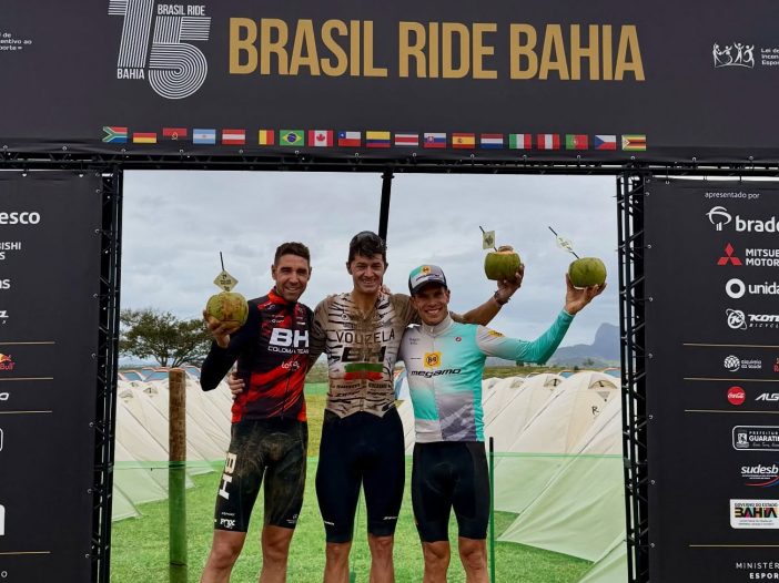 Brasil Ride Bahia 2025, carrera MTB Brasil, Brasil Ride MTB, ultramaratón MTB Bahía, MTB internacional Brasil, Brasil Ride etapas, Brasil Ride resultados 2025, ciclismo de montaña en Brasil, carrera por etapas MTB, mountain bike en Bahía, competencia MTB Sudamérica, evento de ciclismo Brasil 2025, ciclistas elite Brasil Ride, MTB profesional en Latinoamérica, David Valero Brasil Ride, Tiago Ferreira MTB, BH Coloma Team Brasil Ride, turismo deportivo en Brasil, carreras MTB por etapas 2025, ranking MTB internacional, Brasil Ride Bahia recorrido, entrenamiento para Brasil Ride, preparación física MTB tropical, humedad y clima en Bahía, tips para competir en Brasil Ride, nutrición para ultramaratón MTB, equipamiento MTB Brasil, mejores bicicletas para Brasil Ride, experiencia ciclista en Brasil, gastronomía bahiana para deportistas, turismo MTB en Brasil, qué hacer en Bahía Brasil, rutas de ciclismo en Bahía, MTB extremo en Sudamérica, aventura en bicicleta Brasil, mountain bike tropical, ultramaratón en selva y playa, competencia internacional MTB Bahía, MTB endurance Brasil, destino MTB Latinoamérica, mejores carreras MTB del mundo, calendario MTB 2025 Brasil, desafíos MTB por etapas, carrera MTB exótica, preparación para calor y humedad en MTB, turismo gastronómico Bahía Brasil, MTB de resistencia, rutas técnicas MTB Brasil, viaje ciclista a Brasil, experiencias MTB internacionales, turismo y MTB en Sudamérica, pasión por el mountain bike Brasil Ride