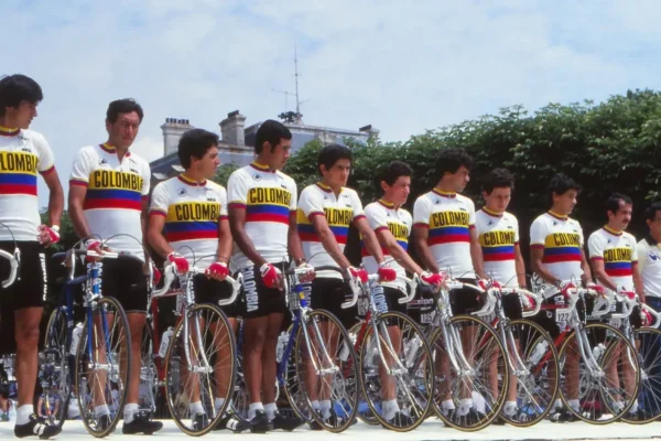 ciclistas históricos de Colombia, historia del ciclismo colombiano, equipos de ciclismo en Colombia, escarabajos del ciclismo colombiano, grandes ciclistas de Colombia, mejores ciclistas colombianos de la historia, leyendas del ciclismo colombiano, ciclistas colombianos más famosos, equipos profesionales de ciclismo en Colombia, ciclismo en Colombia, historia del ciclismo en Colombia, biografía de ciclistas colombianos, ciclistas colombianos en Europa, ciclistas colombianos campeones, legado del ciclismo colombiano, talentos del ciclismo en Colombia, ciclistas colombianos icónicos, ciclismo colombiano ruta y montaña, ciclistas colombianos reconocidos mundialmente